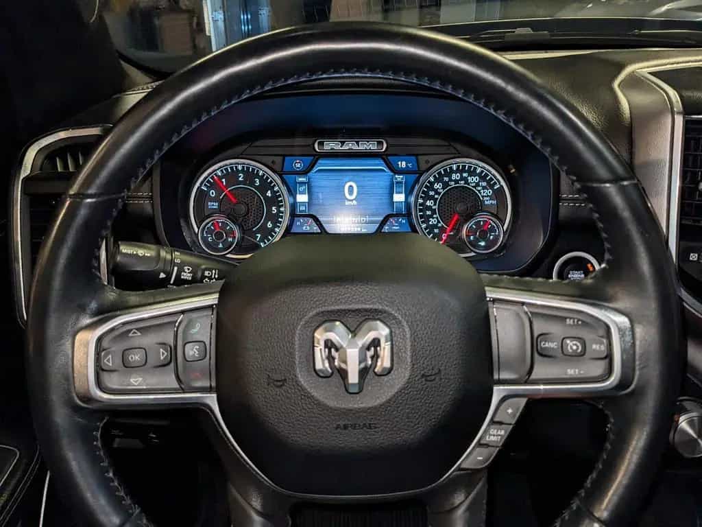 Dodge RAM 1500 Laramie HEMI 5.7 LPG-Gas E-TORQUE  4x4 07/2022-photo-15
