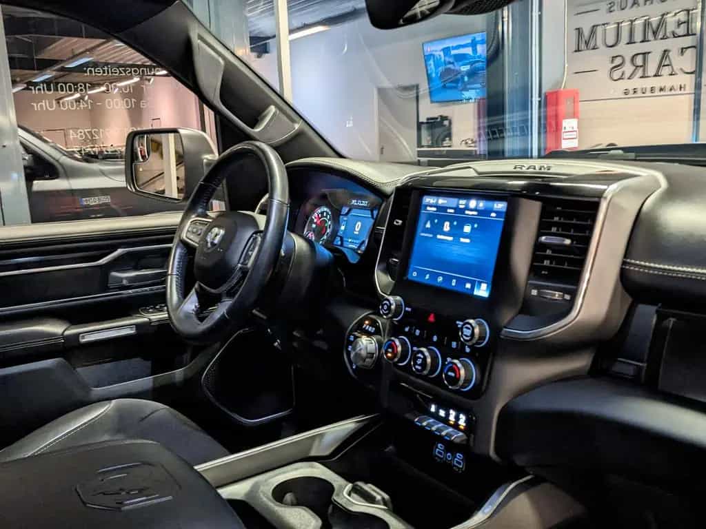 Dodge RAM 1500 Laramie HEMI 5.7 LPG-Gas E-TORQUE  4x4 07/2022-photo-19
