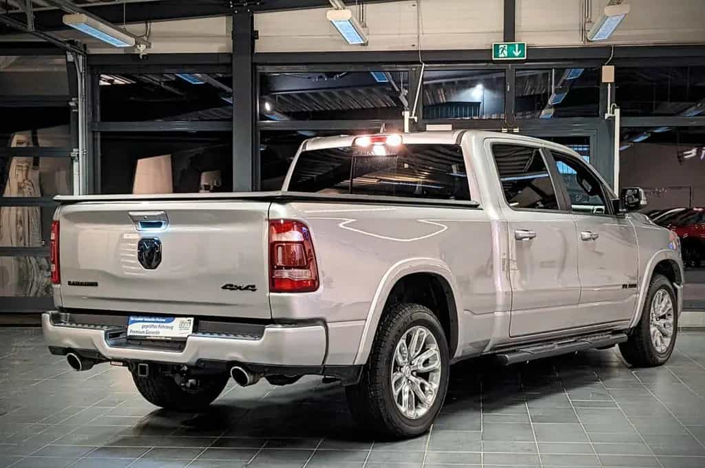 Dodge RAM 1500 Laramie HEMI 5.7 LPG-Gas E-TORQUE  4x4 07/2022-photo-2