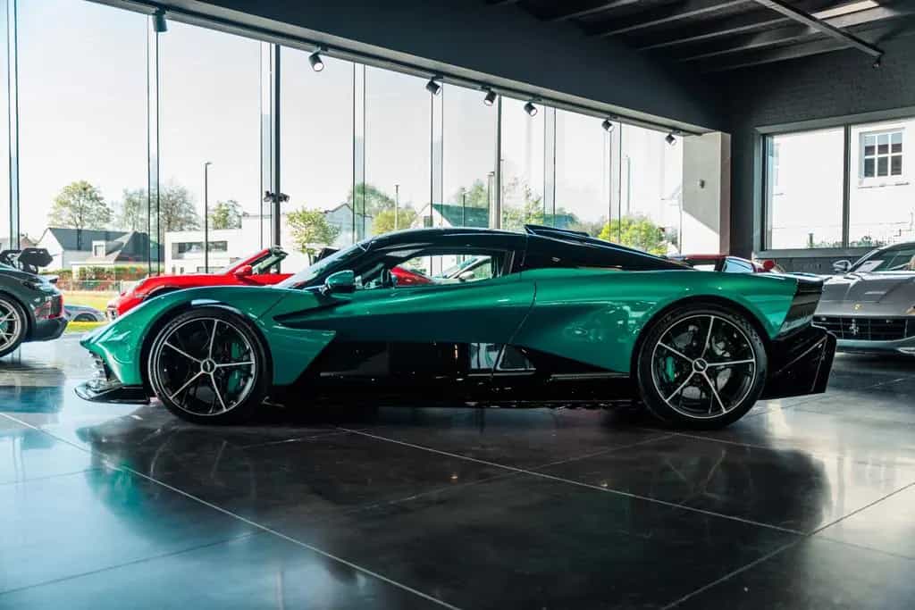 Aston Martin Hypercar 999 MADE/NETTO €925 000 04/2026-photo-1