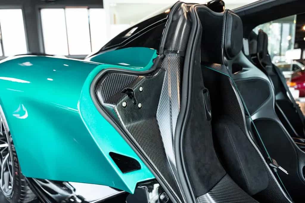 Aston Martin Hypercar 999 MADE/NETTO €925 000 04/2026-photo-19