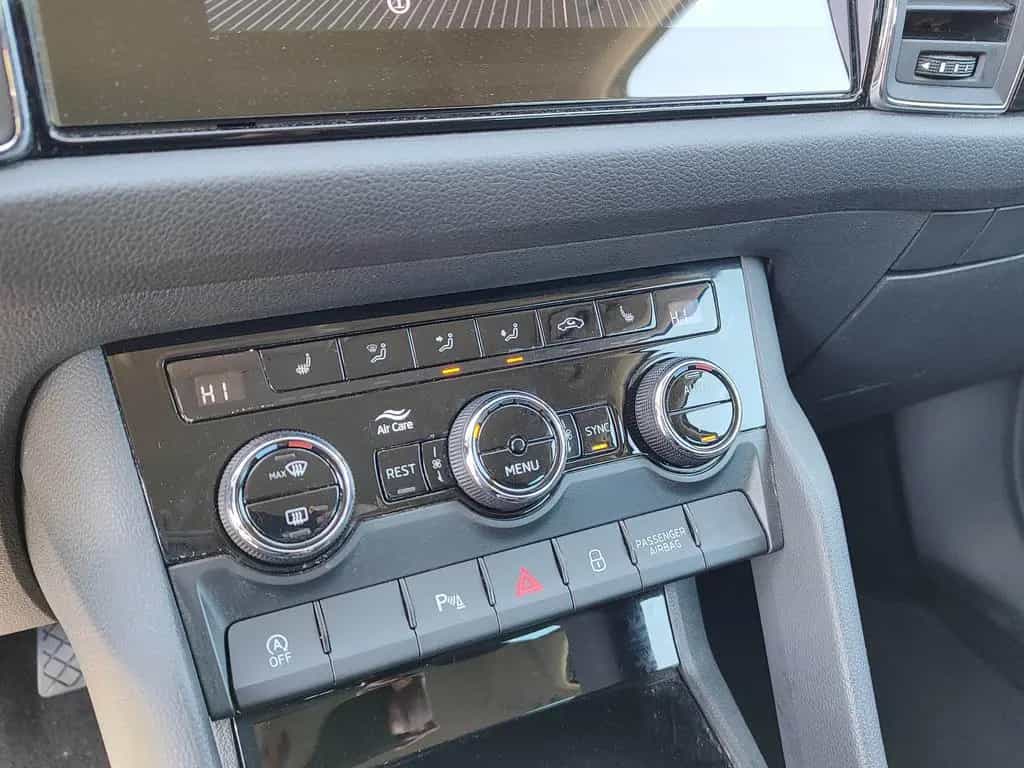 Skoda Kodiaq Drive 125 4x4 *AHK*KAM*LED*4xSH* 06/2020-photo-25