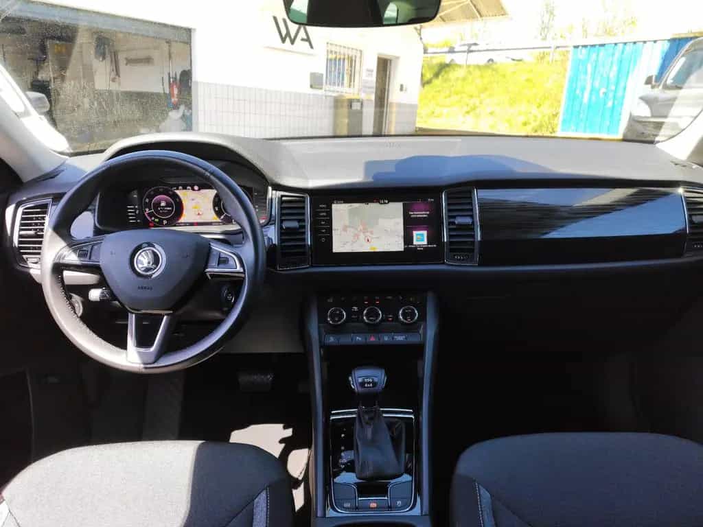 Skoda Kodiaq Drive 125 4x4 *AHK*KAM*LED*4xSH* 06/2020-photo-32