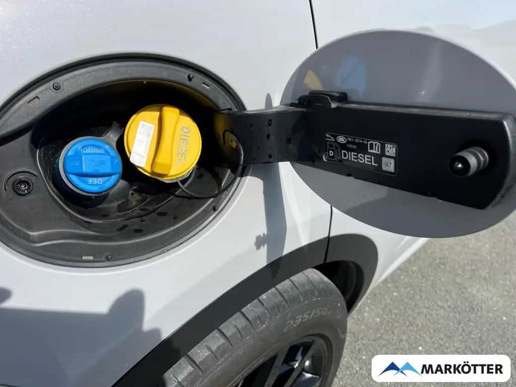 Jaguar E-Pace D200 R-Dynamic AWD SE ACC/AHK/360°/Pano 12/2021-photo-36