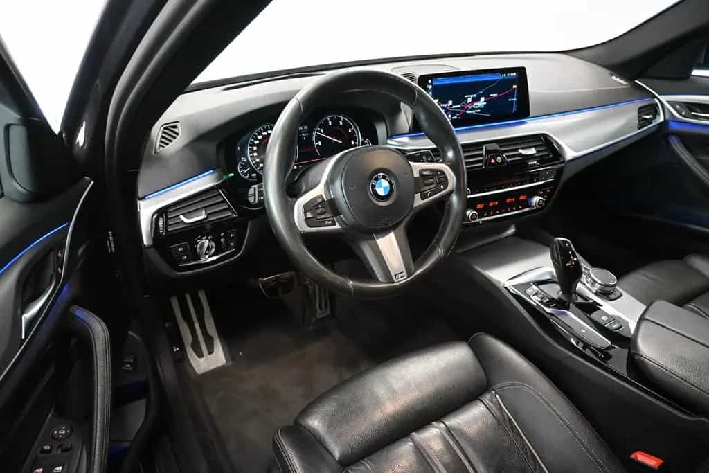 BMW 5 Series 540 d xDrive M Sport *RFK*HUD*AHK*KEYLESS* 09/2017-photo-14
