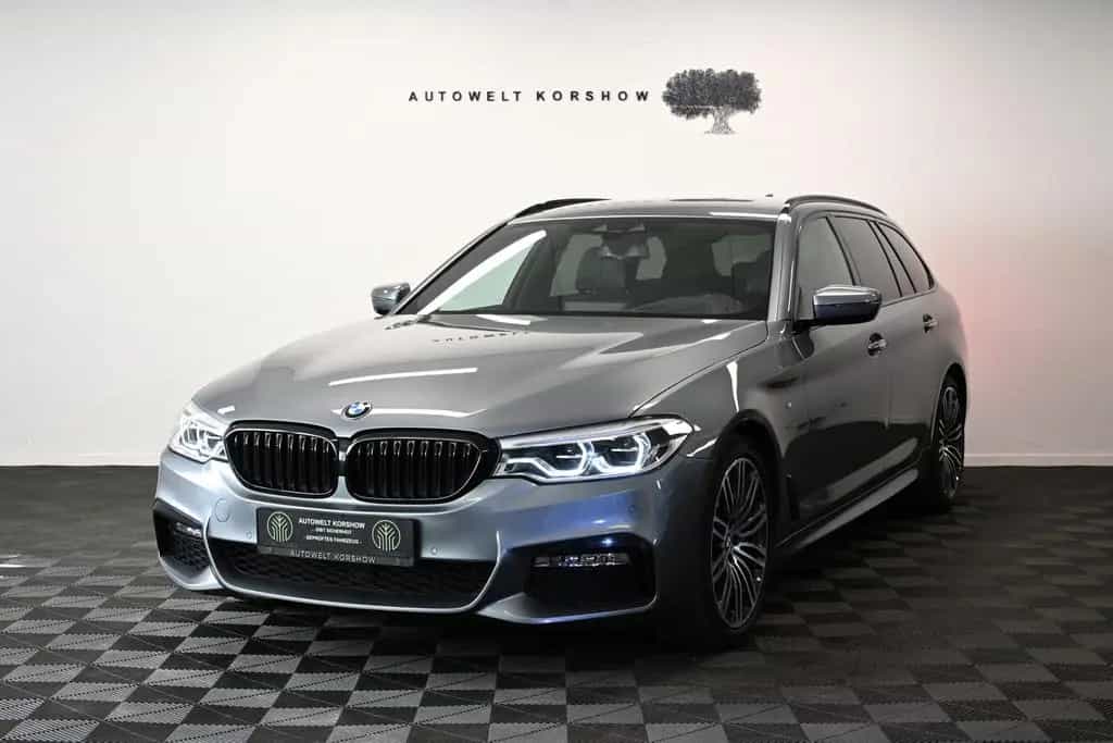 BMW 5 Series 540 d xDrive M Sport *RFK*HUD*AHK*KEYLESS* 09/2017-photo-2