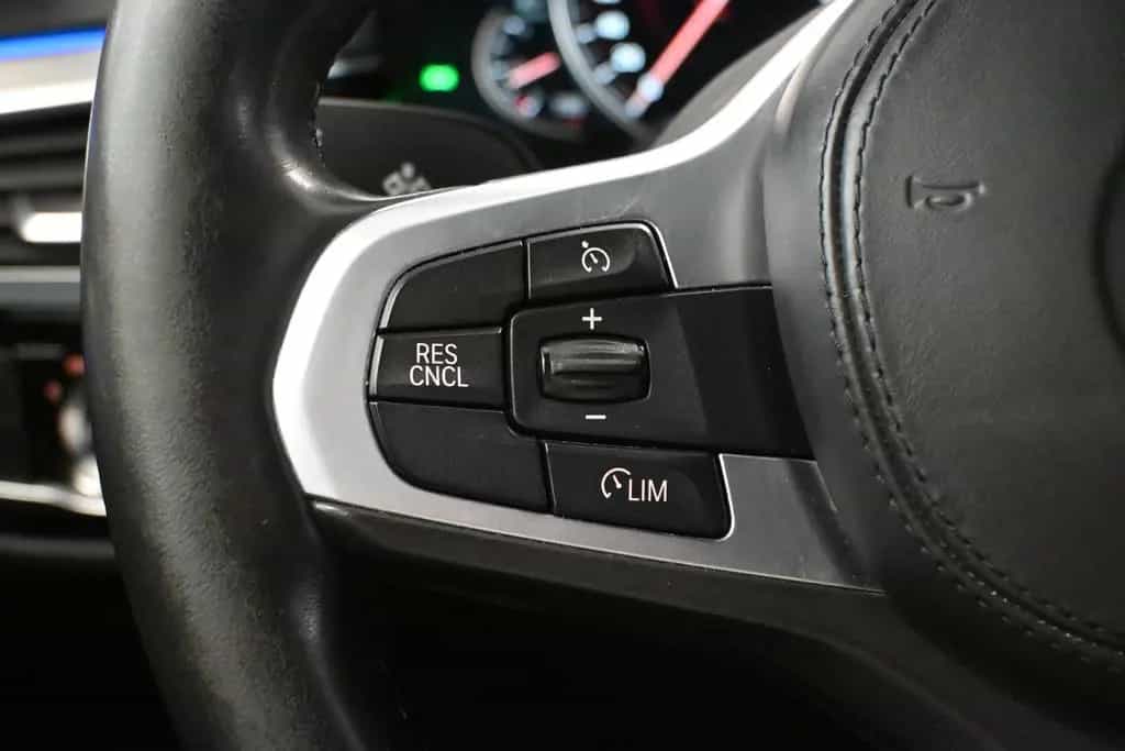 BMW 5 Series 540 d xDrive M Sport *RFK*HUD*AHK*KEYLESS* 09/2017-photo-27