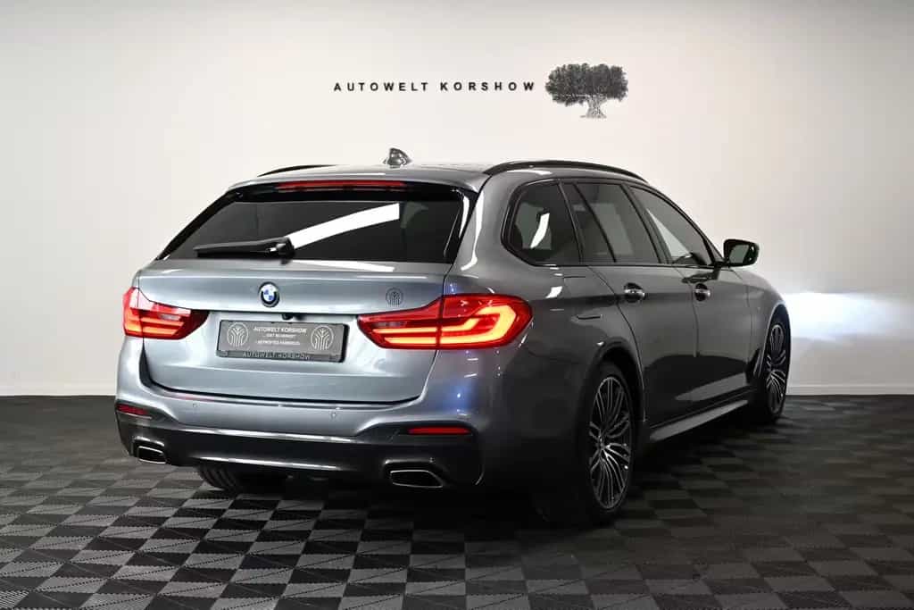 BMW 5 Series 540 d xDrive M Sport *RFK*HUD*AHK*KEYLESS* 09/2017-photo-8