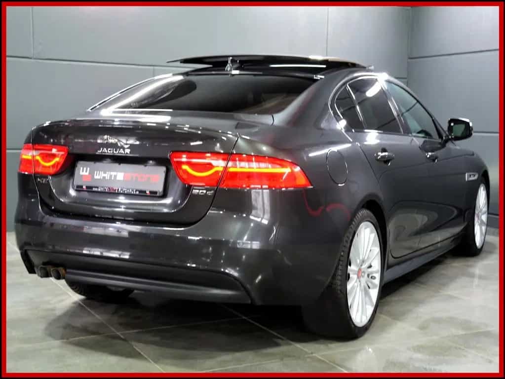 Jaguar XE 2.0d R-Sport Aut Panorama Leder R.Cam 03/2016-photo-8