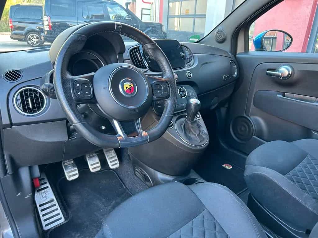 Abarth 500 F595 1.4 Urban-Paket Sportauspuff  Schale 02/2022-photo-16