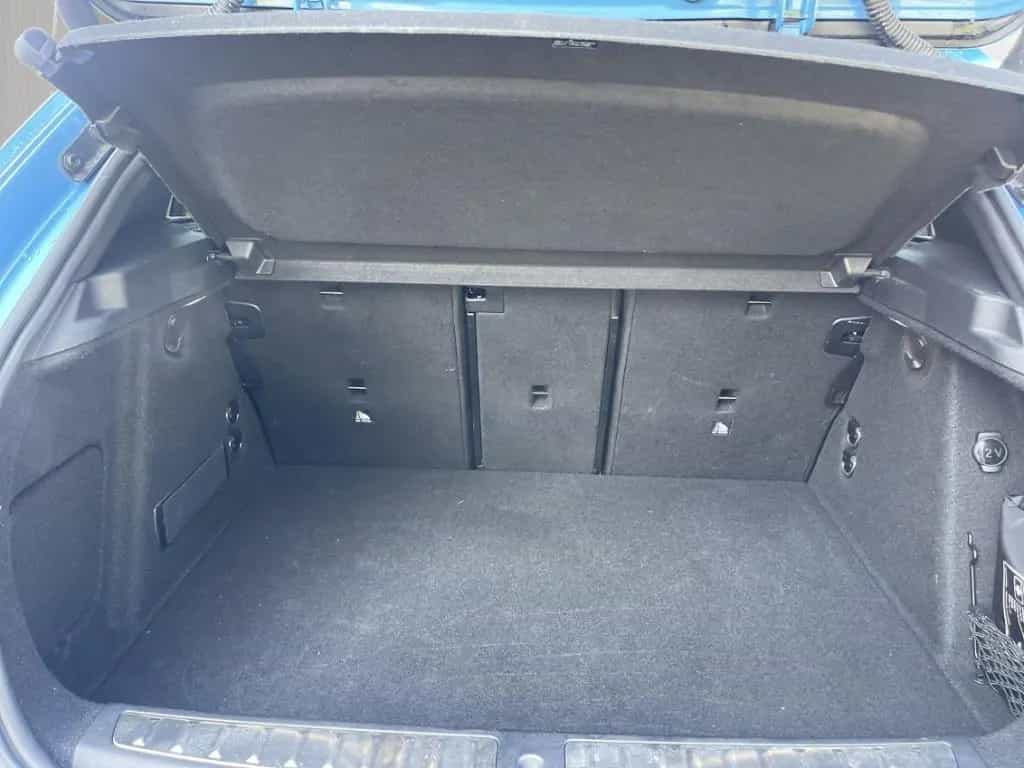 BMW 118 d Sport Line Navi LED H&K HUD Schiebedach Me 07/2019-photo-14