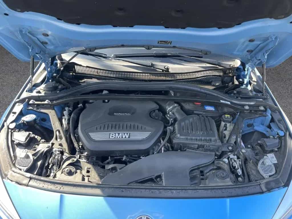 BMW 118 d Sport Line Navi LED H&K HUD Schiebedach Me 07/2019-photo-17