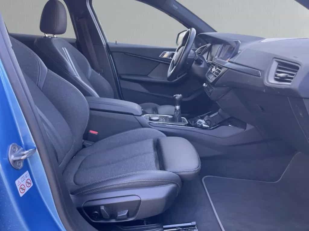 BMW 118 d Sport Line Navi LED H&K HUD Schiebedach Me 07/2019-photo-22