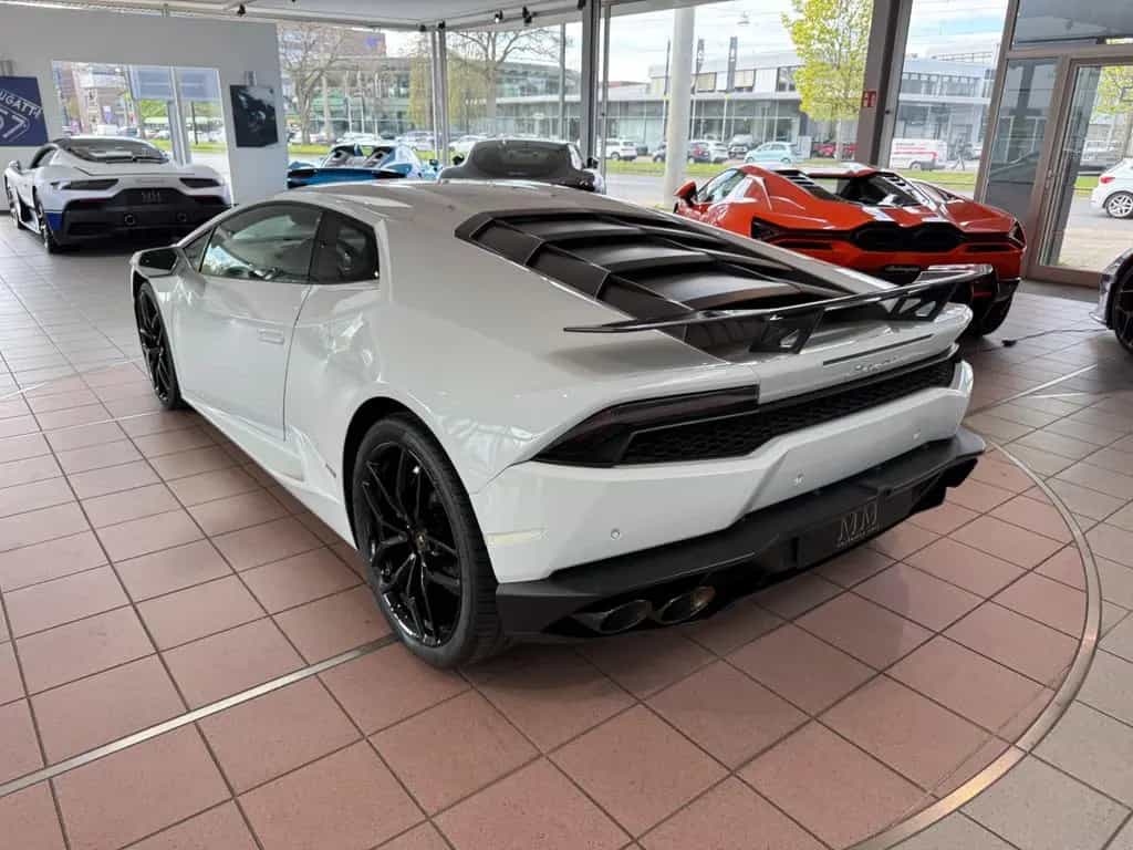 Lamborghini Huracán LP610-4 05/2016-photo-7