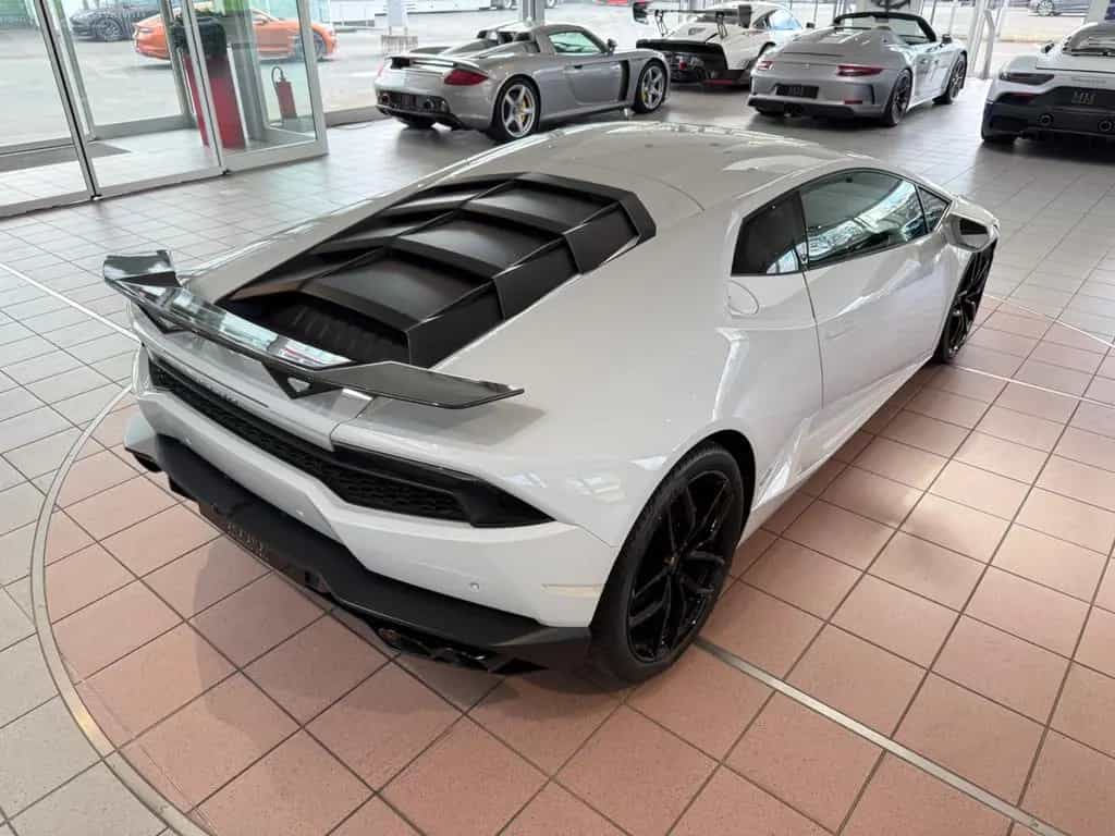 Lamborghini Huracán LP610-4 05/2016-photo-8