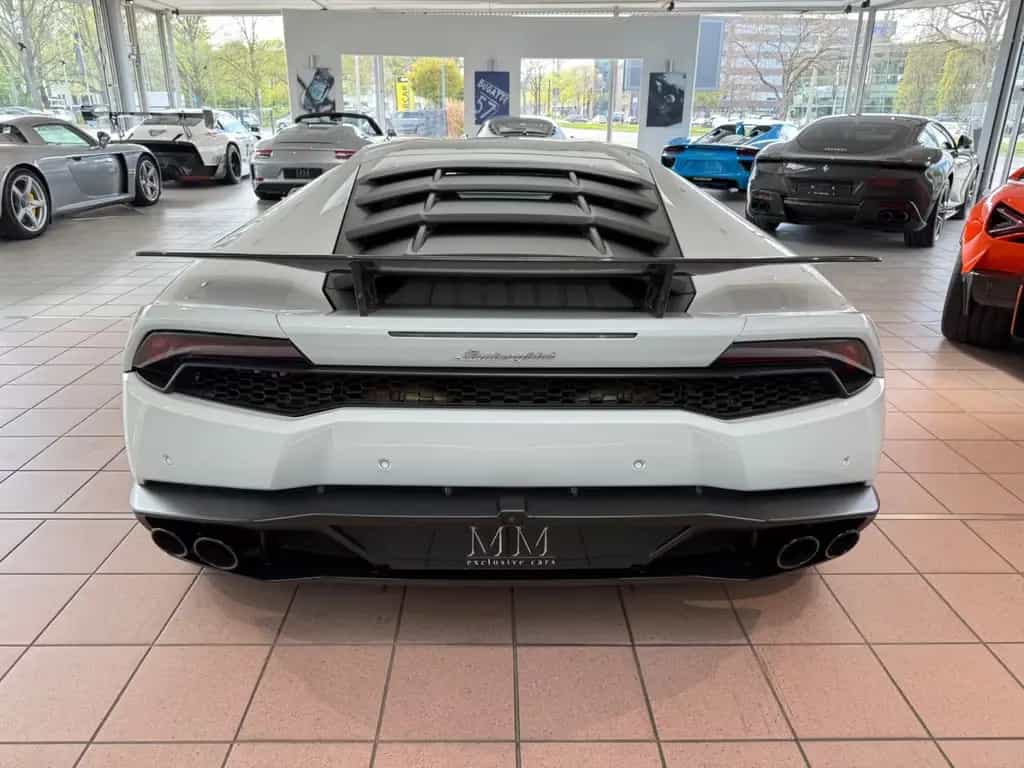 Lamborghini Huracán LP610-4 05/2016-photo-9