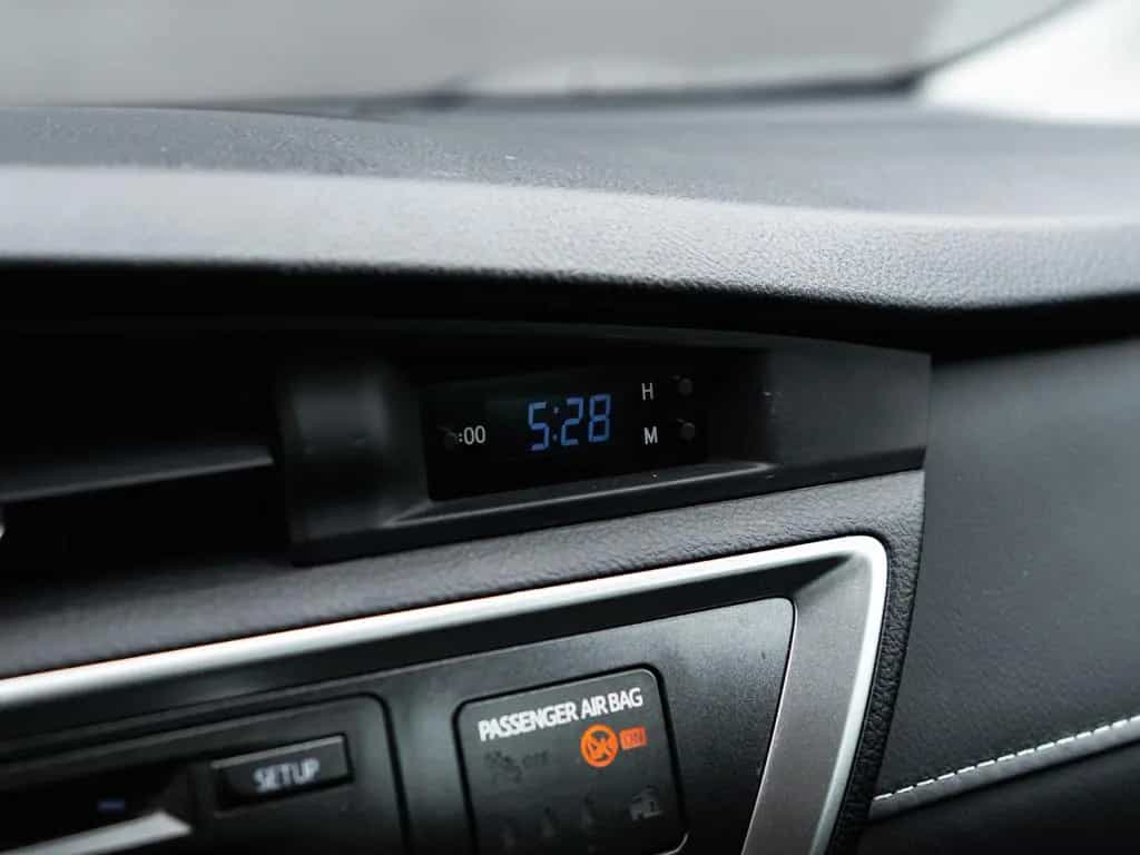 Toyota Auris 1.6 VALVEMATIC MULTIDRIVE S TOURING SPORTS 01/2015-photo-29