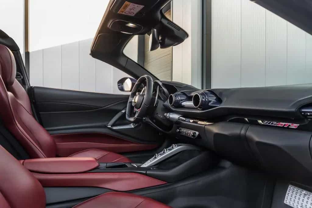 Ferrari 812 GTS - 1 of 1 Blu Askolin - Tailor Made - Duf 08/2023-photo-4