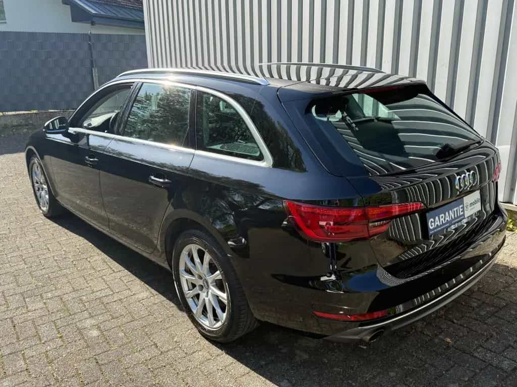 Audi A4 Avant sport *AHK* Xenon*Rückfahrkamera* 12/2017-photo-4