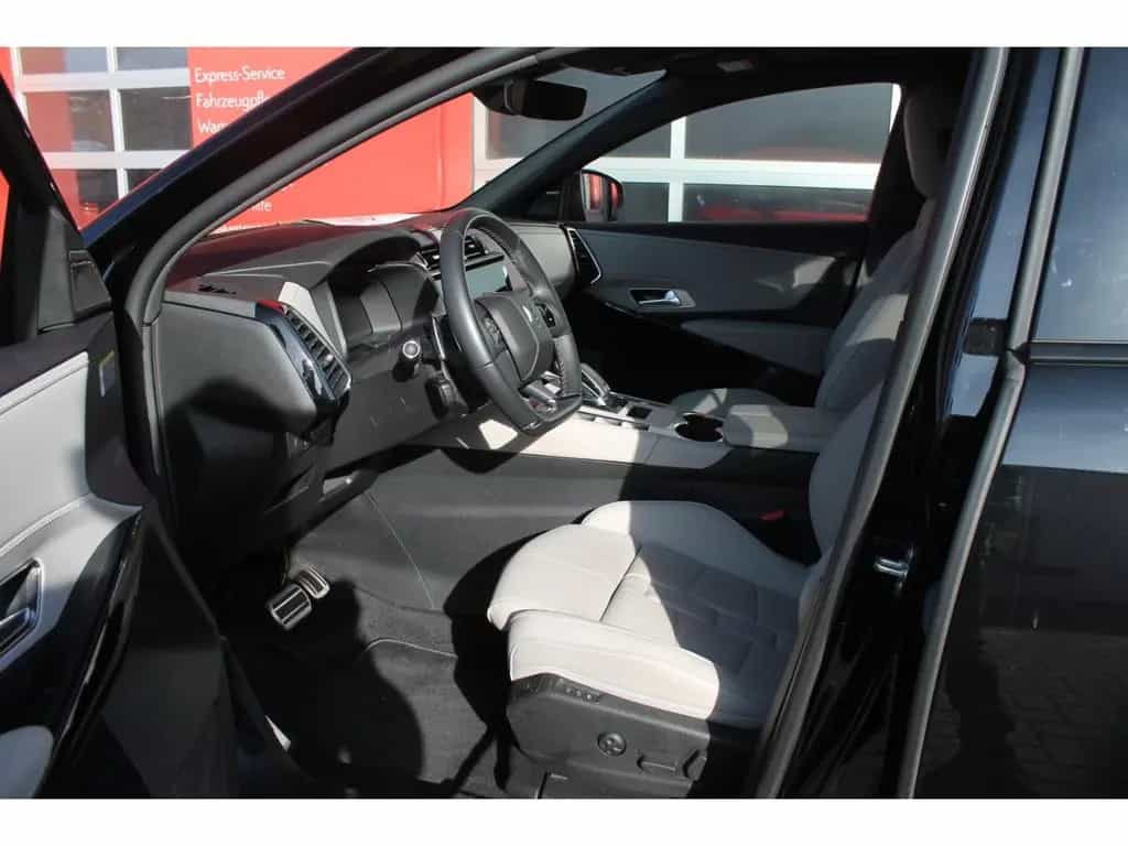 DS Automobiles DS7 (Crossback) DS7 Opera BHDi130 EAT8 Voll! Pano 360 Focal eHk 12/2024-photo-6