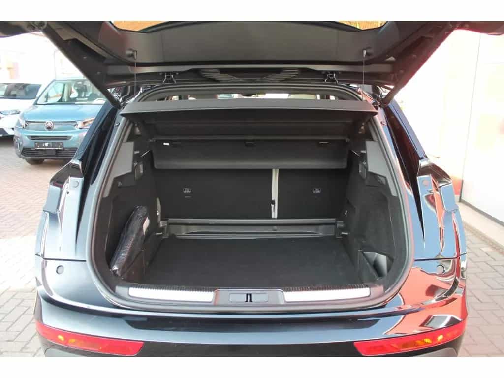 DS Automobiles DS7 (Crossback) DS7 Opera BHDi130 EAT8 Voll! Pano 360 Focal eHk 12/2024-photo-8