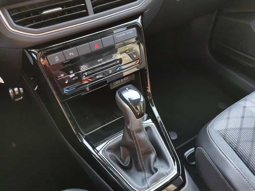 Volkswagen T-Cross 1.0 TSI DSG R-Line SHZ*Kamera*IQ.LIGHT null-photo-6