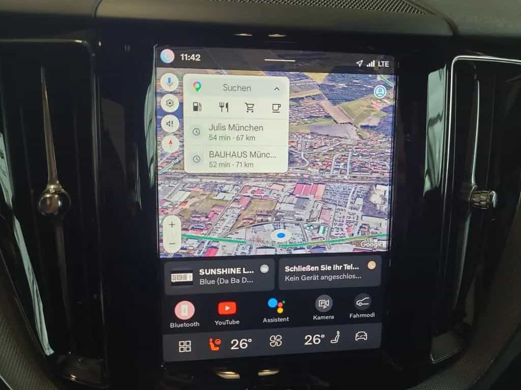 Volvo XC 60 Plus Dark AWD Bluetooth LED Klima 02/2025-photo-15