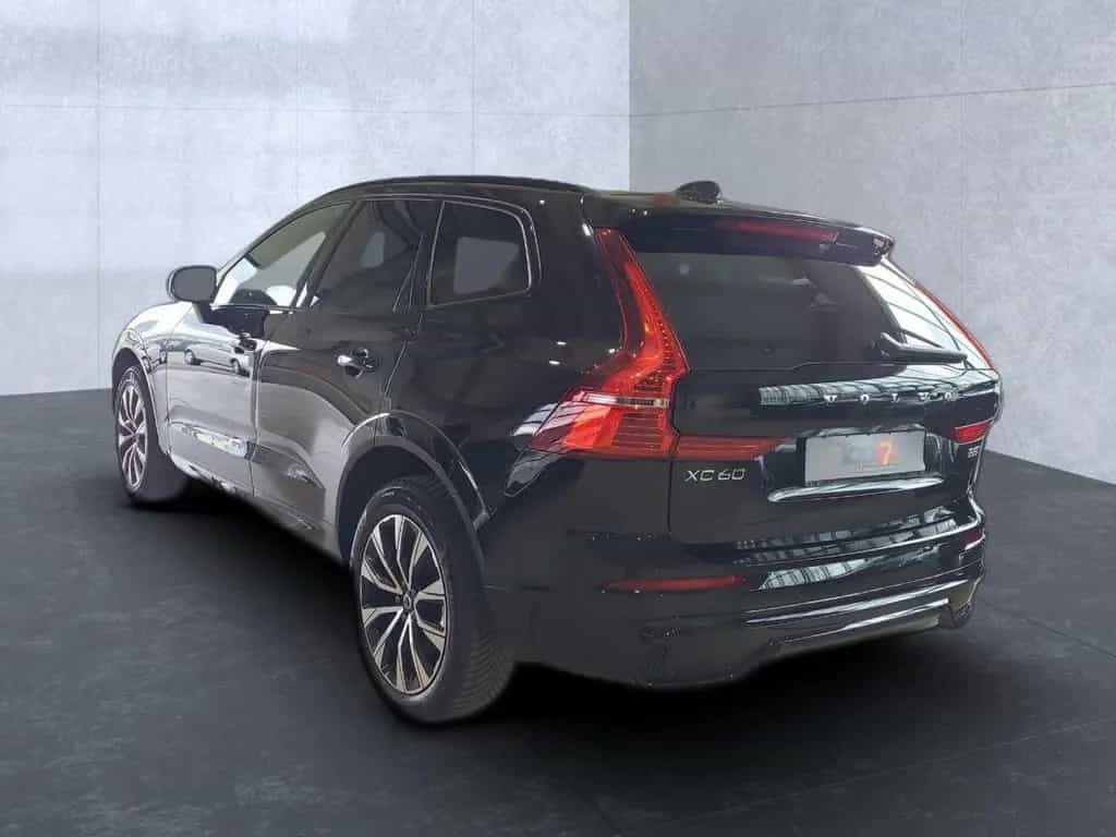Volvo XC 60 Plus Dark AWD Bluetooth LED Klima 02/2025-photo-2