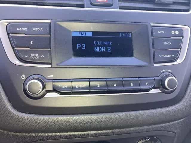 Hyundai i20 Active 1.4 Select 11/2019-photo-12