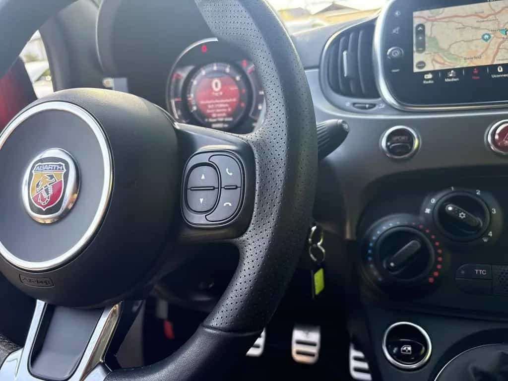 Abarth 595C 1,4T Pista  AC|PDC|CarPlay|Bluetooth|Freisp 10/2019-photo-19
