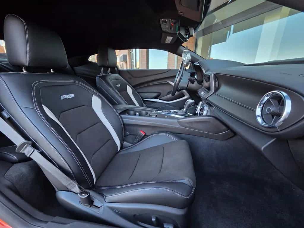 Chevrolet Camaro Coupé 2.0 / LED/CarPlay/20ZOLL/SHZ 05/2022-photo-16