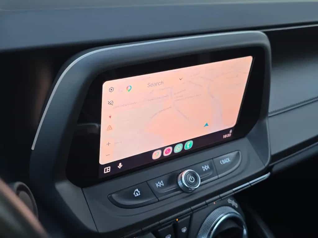 Chevrolet Camaro Coupé 2.0 / LED/CarPlay/20ZOLL/SHZ 05/2022-photo-22