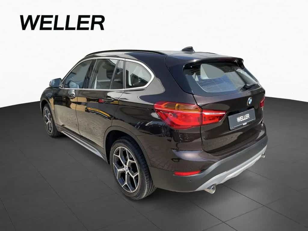 BMW X1 sDrive18d xLine AHK erw.LED Leder HUD H/K SHZ 07/2018-photo-3