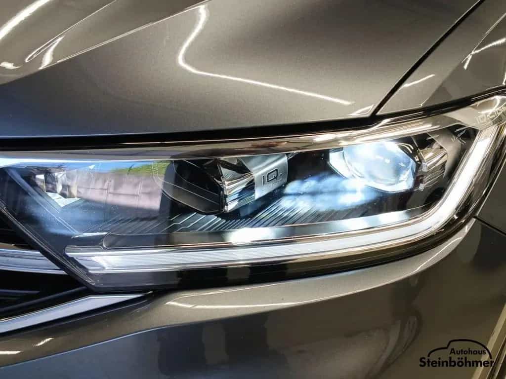 Volkswagen T-Roc Style 1.5TSI DSG Navi LED-Plus RearView 05/2022-photo-8
