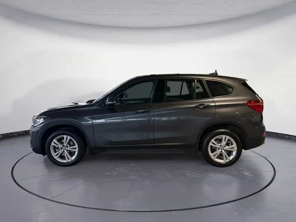 BMW X1 sDrive18i Advantage Navigation Aut. Heckkl. S 05/2019-photo-2