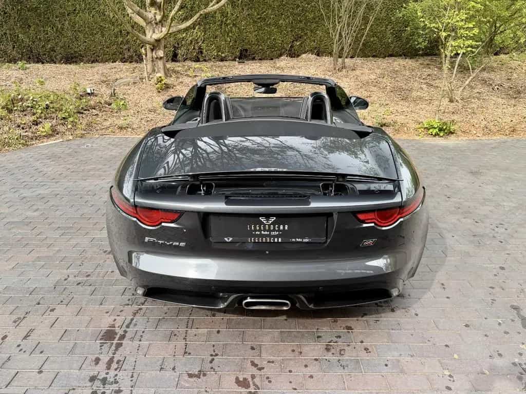 Jaguar Cabriolet Chequered Flag 01/2020-photo-15