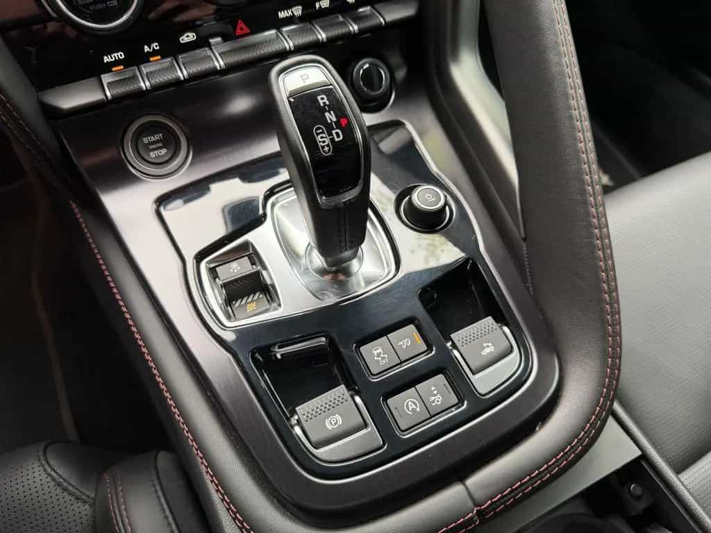 Jaguar Cabriolet Chequered Flag 01/2020-photo-44