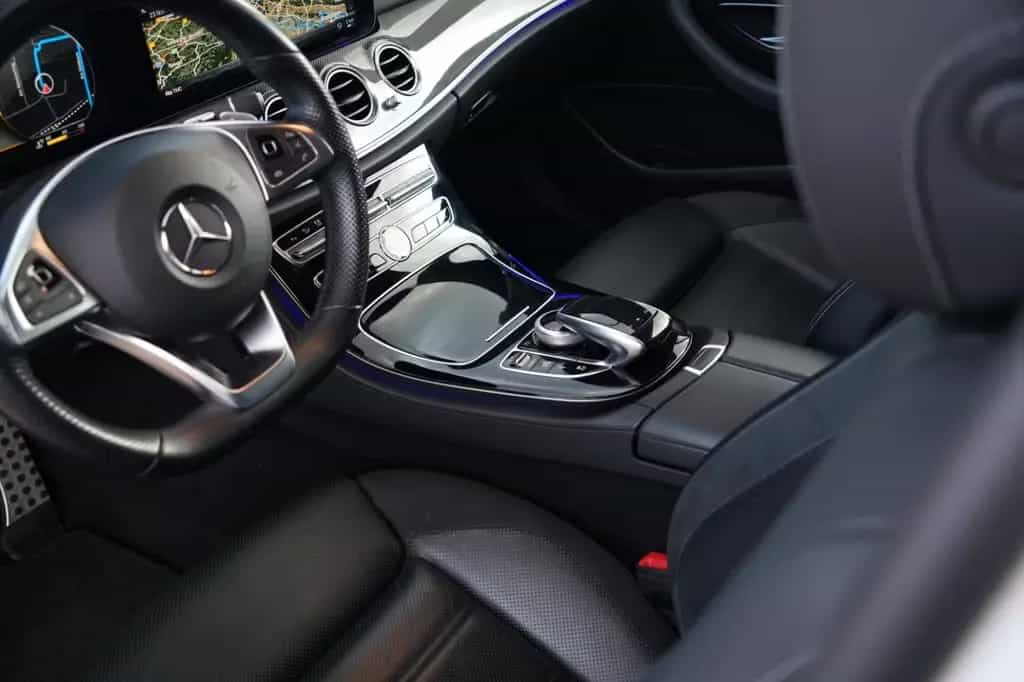 Mercedes-Benz E 43 AMG E T-Modell E 43 AMG 4Matic/PANO/LUFT 02/2018-photo-10