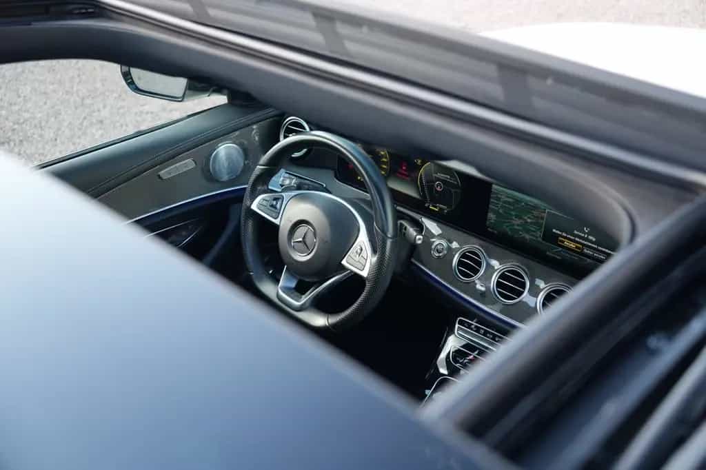 Mercedes-Benz E 43 AMG E T-Modell E 43 AMG 4Matic/PANO/LUFT 02/2018-photo-40