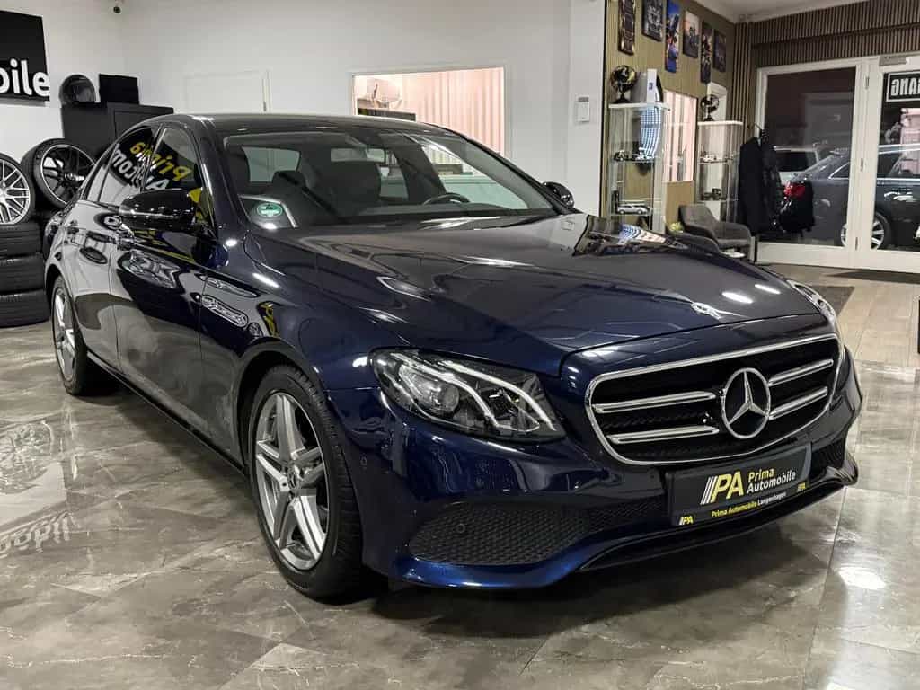 Mercedes-Benz E-Class 200 Lim. Avantgarde Night Keyless Standheiz. 11/2018-photo-5