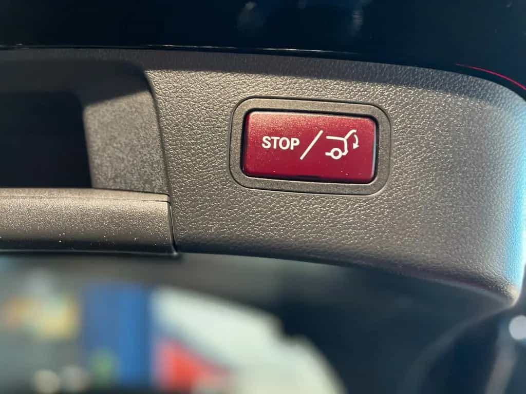 Mercedes-Benz GLA 180 /R-KAM/ACC/LED/TOTWINKEL/Wenig Kilometer 06/2019-photo-21
