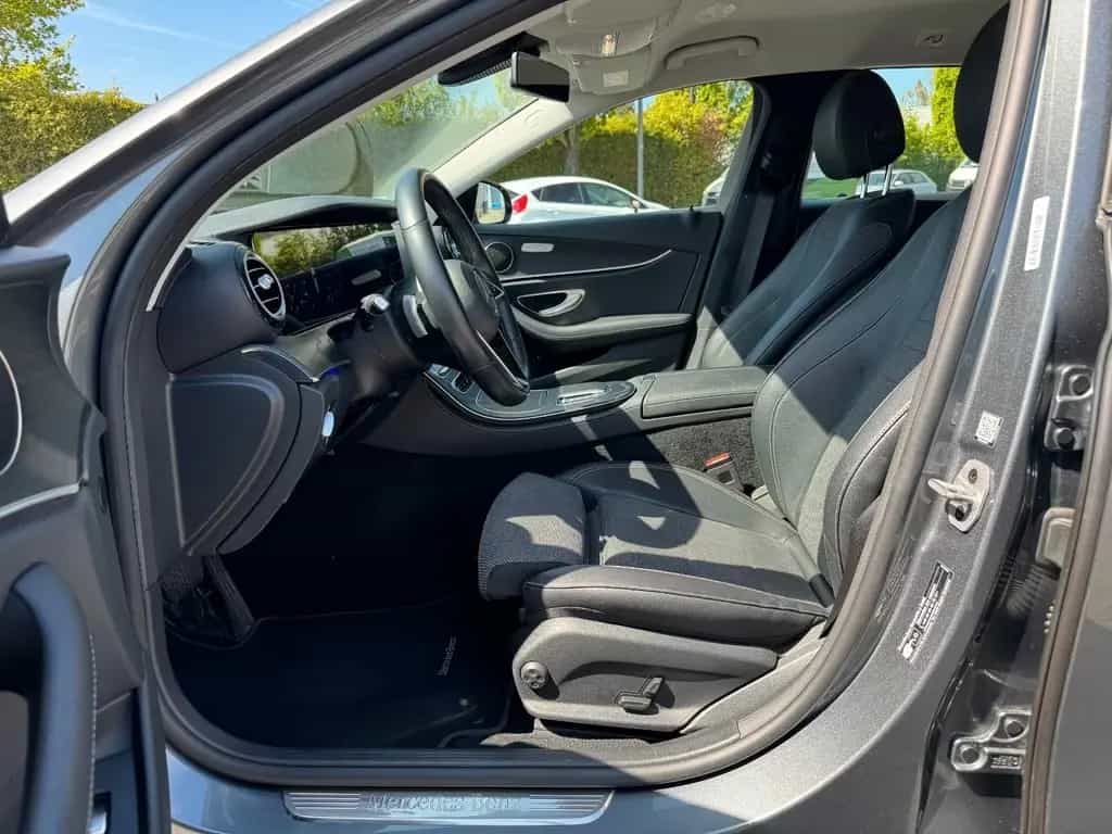 Mercedes-Benz E-Class d T-Modell  Keyless*Totwinkel-Assist. *LED 11/2021-photo-15