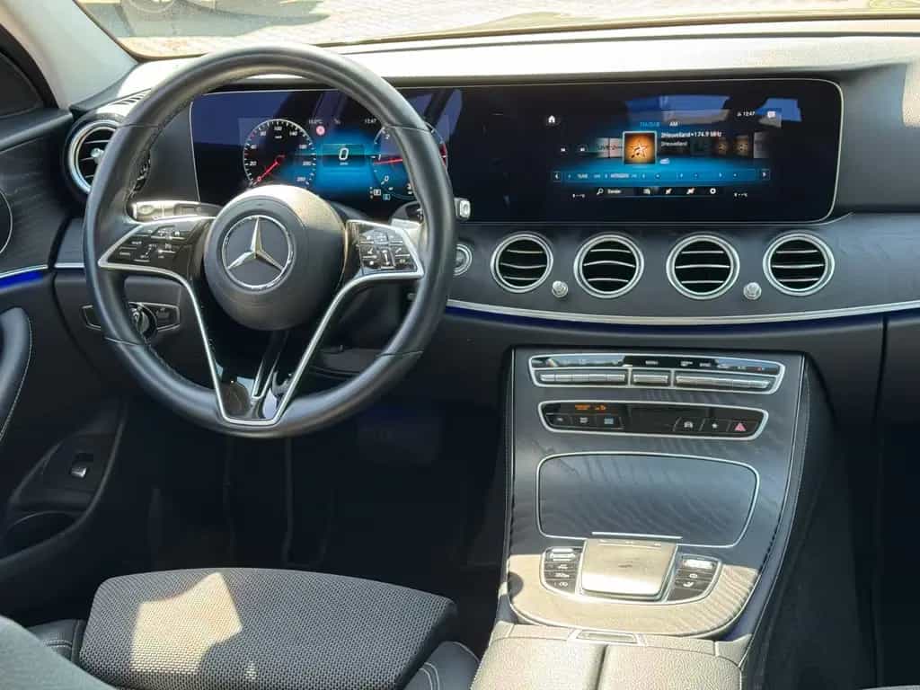 Mercedes-Benz E-Class d T-Modell  Keyless*Totwinkel-Assist. *LED 11/2021-photo-20