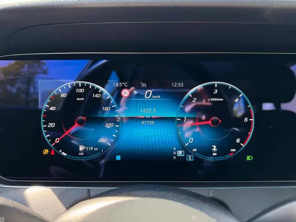Mercedes-Benz E-Class d T-Modell  Keyless*Totwinkel-Assist. *LED 11/2021-photo-29