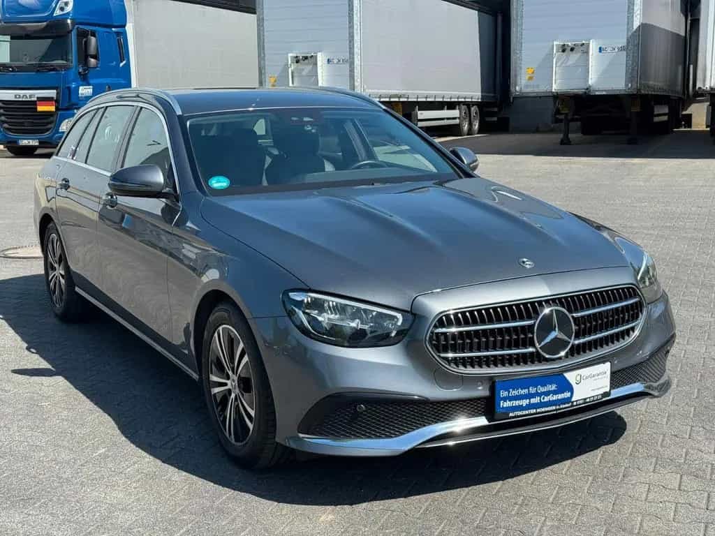 Mercedes-Benz E-Class d T-Modell  Keyless*Totwinkel-Assist. *LED 11/2021-photo-3
