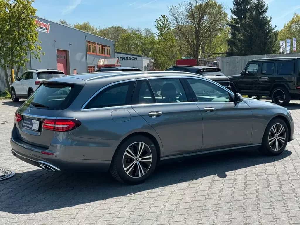 Mercedes-Benz E-Class d T-Modell  Keyless*Totwinkel-Assist. *LED 11/2021-photo-9