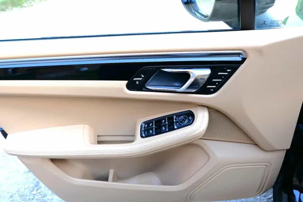 Porsche Macan S Sport ALLRAD, AHK VORBEREITUNG, DSG NAVI 01/2016-photo-14