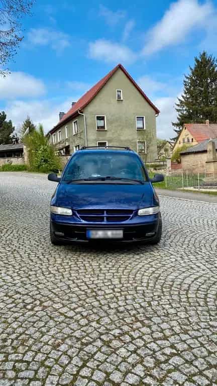 Chrysler Voyager gen.3 (2.5 TD) 02/1998-photo-4