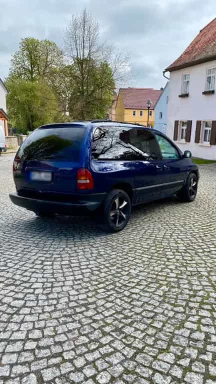Chrysler Voyager gen.3 (2.5 TD) 02/1998-photo-5