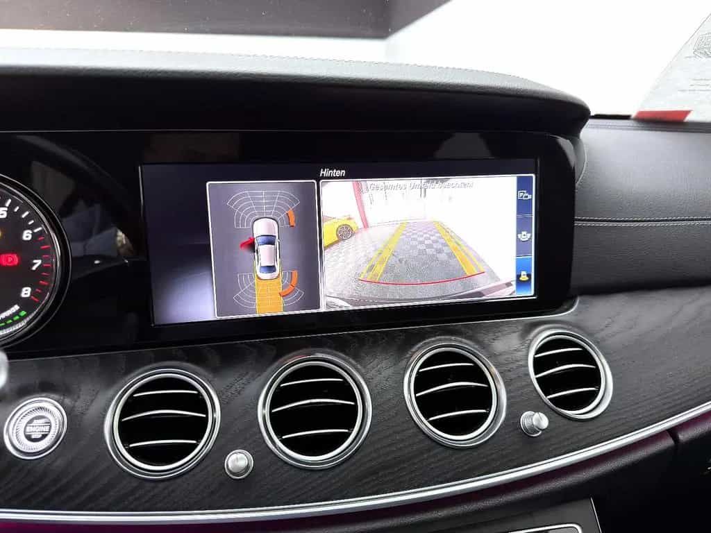 Mercedes-Benz E-Class 300 Limousine *AMG Line*Navi*LED* 02/2020-photo-10